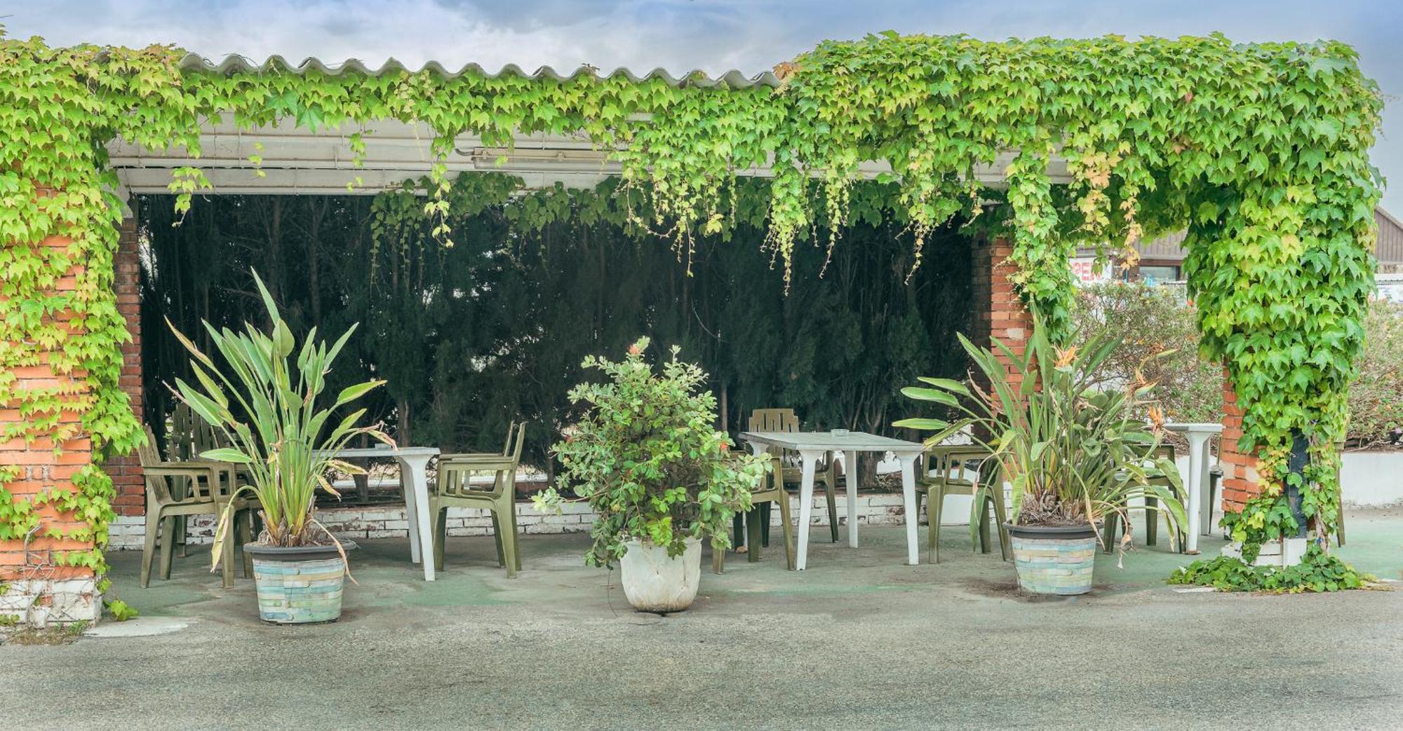 Hotel Duc De Vendome Vinaros Bagian luar foto
